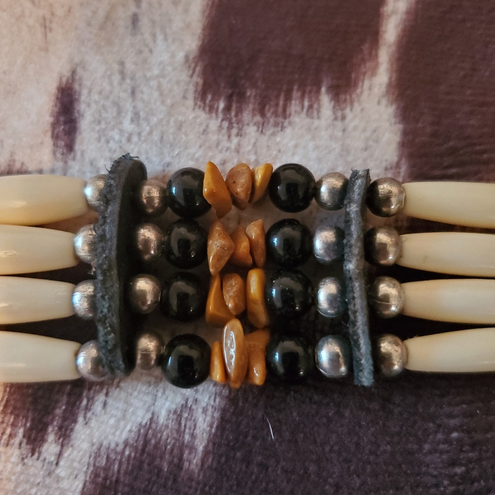 Native American Made Choker Boho Western Hippie Festival Charm Beads Necklace - Picture 4 of 4